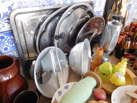 Smalt, keramika, prútené,mlynčeky,,