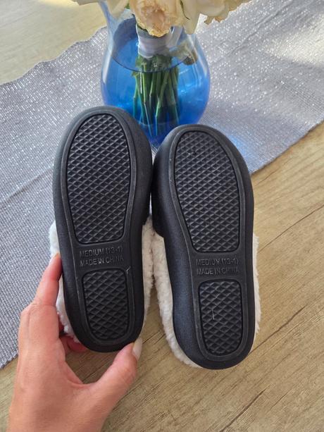 Vianočné papučky, 31