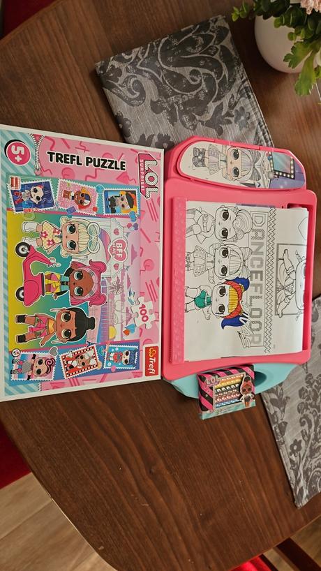 Lol puzzle +omalovanky,