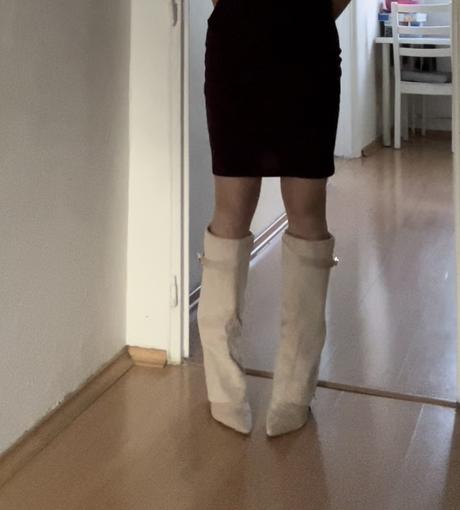 Úplne nové čižmy po kolená, 37