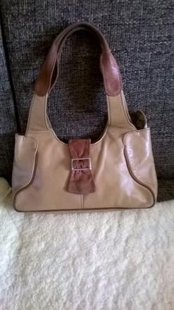 Kozena bezova kabelka,