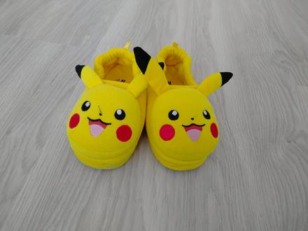 Papuče pikaču, h&m,31