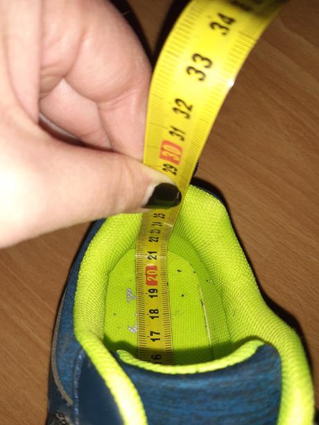 Tenisky malo nosene, baťa,34