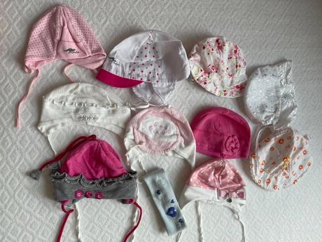 Novorodenecke čiapočky cca od 2-3 mesiaciv, 50