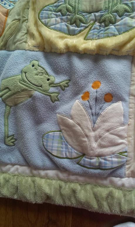 Deka na dekoraciu postielky alebo na lezanie,