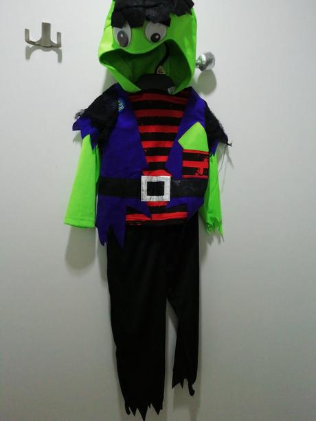 Karneval kostým maska strašidlo frankenstein,