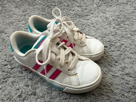 Biele tenisky adidas v.31, adidas,31