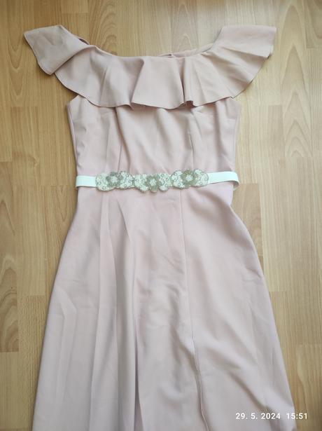 Krásne dlhé šaty, 40