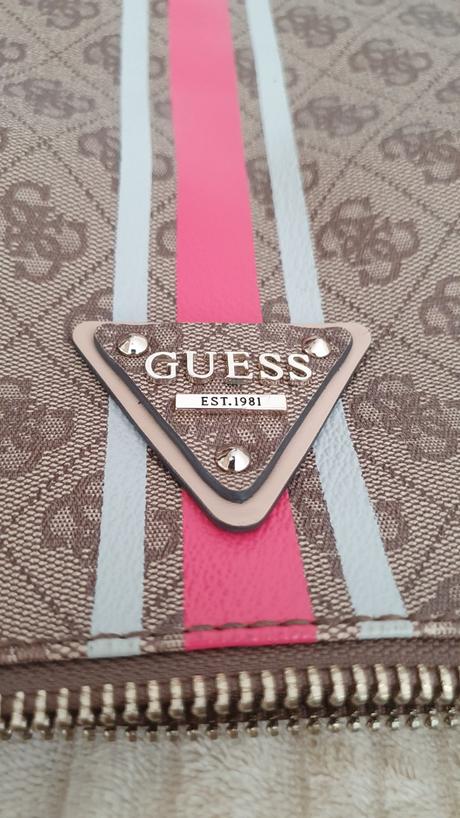 Kabelka zn. guess, guess