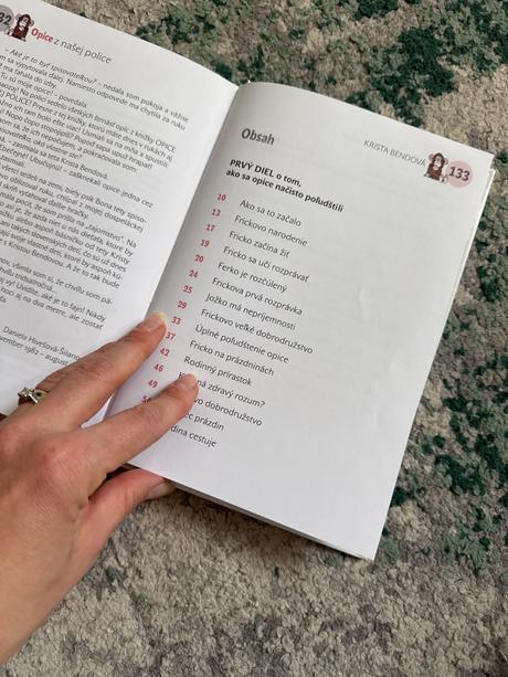 Opice z nasej police, 