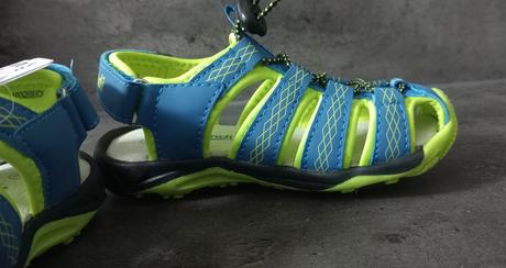 Sandále, sprandi,28