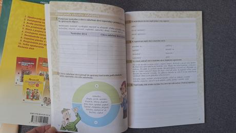 Pomocník zo sj a literatúry 2,80e/ks,