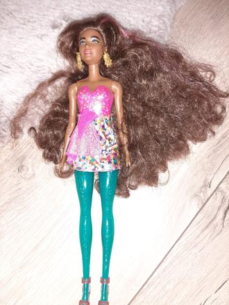 Barbie color bábika, 