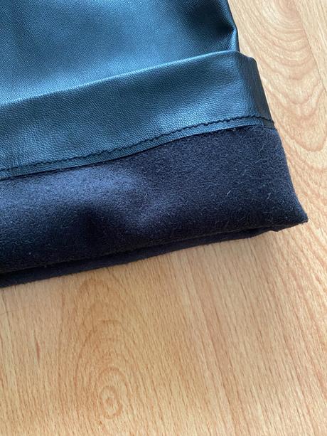 Nohavice zn. zara s efektom kože, zara,l