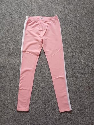 Leginy, reserved,152