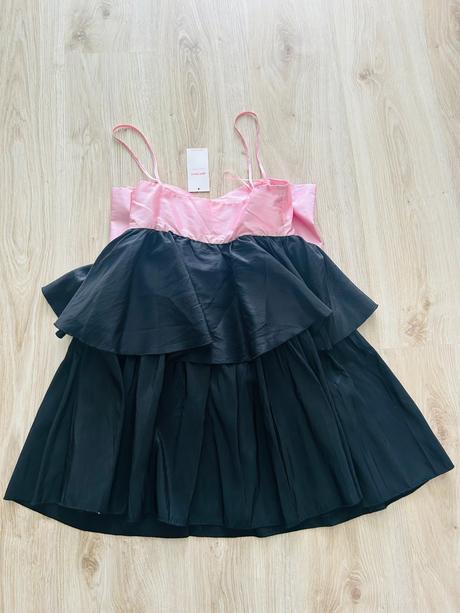 Nádherné šaty s mašľou značky new look, pc 47 eur, new look,s