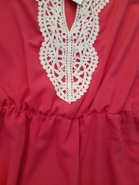 Pekné ružové šaty, m