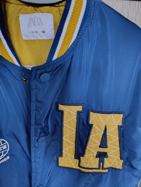 Prechodná hrubšia bunda, zara,152