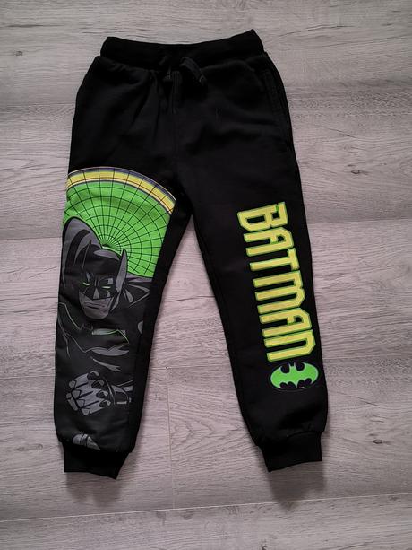 Tepláky batman, 110