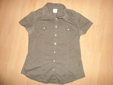 Olivovo-zelena kosela logg, l.o.g.g.,l