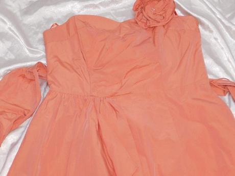 Luxusne velmi pekne saty na slavnost, 40