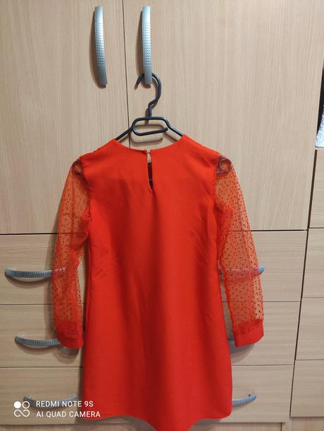 Dievčenské šaty, 152