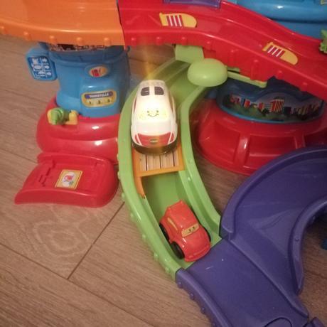 Aurodraha tu-tu autíčka, 