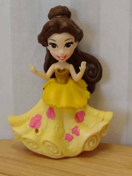 Zberateľská retro princezná bella disney hasbro,