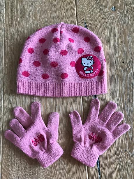 Čiapka a rukavice, sanrio,116