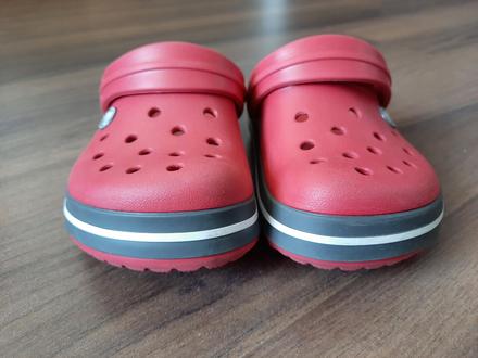 Crocs, crocs,33