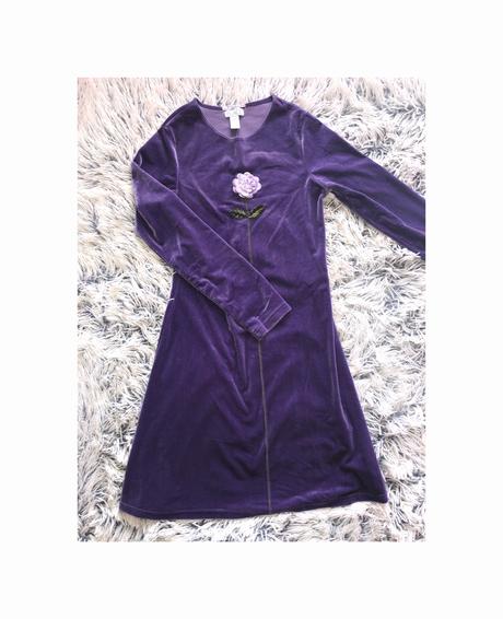 Semišové šaty, 158