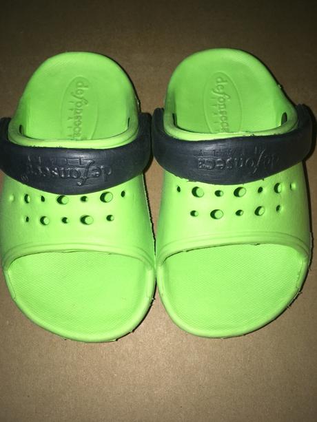 Gumenne sandálky / gumaciky k vode, 21