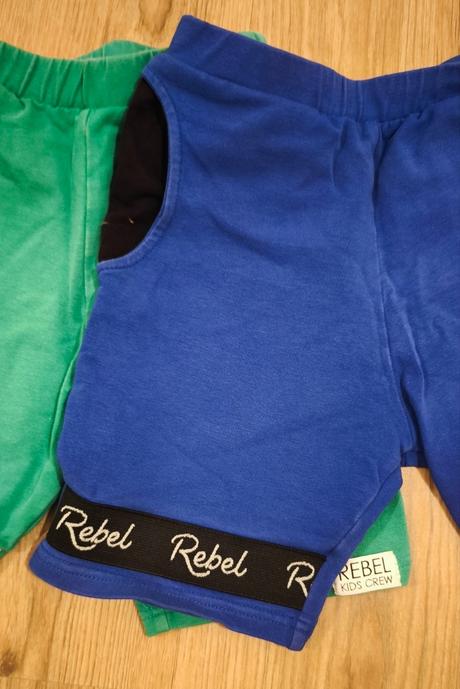 Kraťasky, rebel kids,104