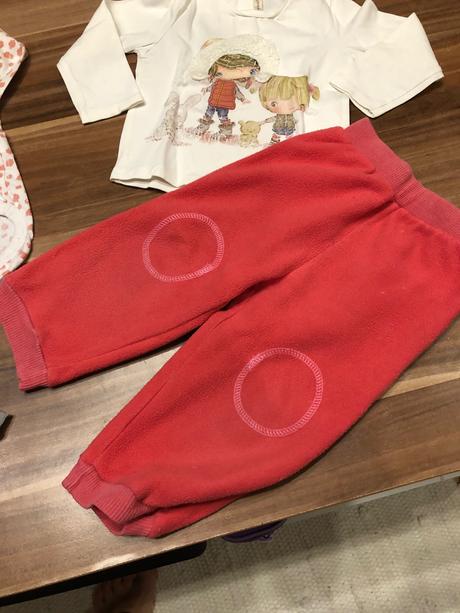 Balik veci velkost 80 darujem k nakupu, 68–80