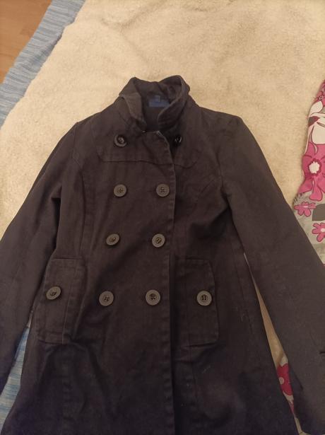 Elegantný kabát už aj s poštou, 152