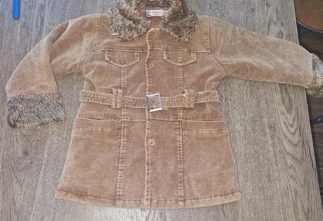 Hnedý kabát / bunda, 104