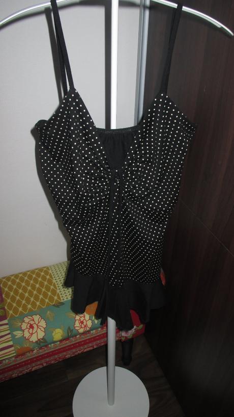 Guličkový retro top s volánom a viazaním aj výmena, h&m,m