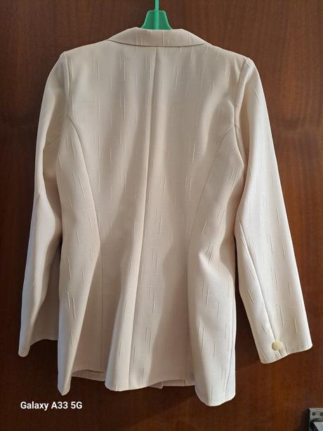 Dámsky maslový kostým č.cca 38/40, 38