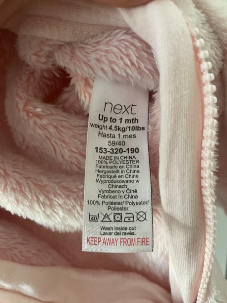 Ruzovy overal next, next,56