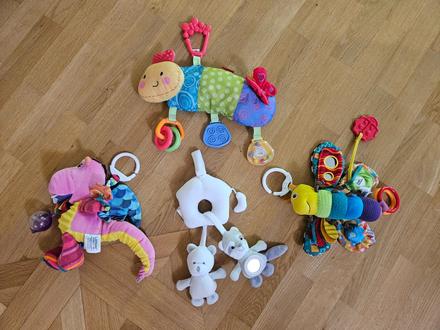 Závesné hračky lamaze fisher price, 