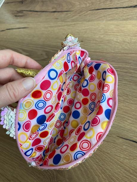 Taštička - jednorožec s flitrami, 