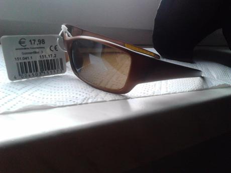 Okuliare hummel nenosene s postou, 