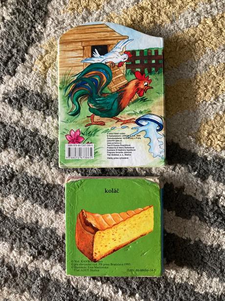 Leporelá pri stole a o psíkovi zo záhradky, 