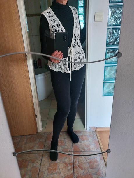 Krásna vesta, gina,44