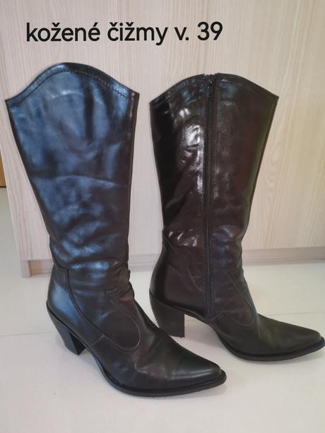 Lesklé kožené čižmy v. 39, 39
