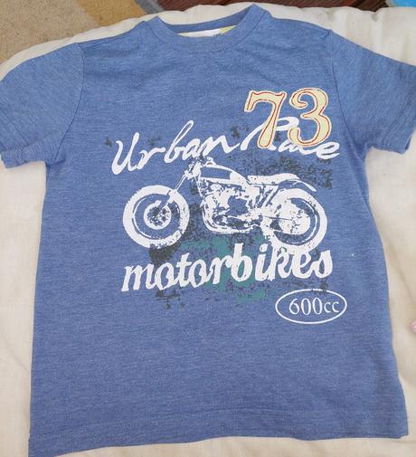 Tričko s motorkou, 104