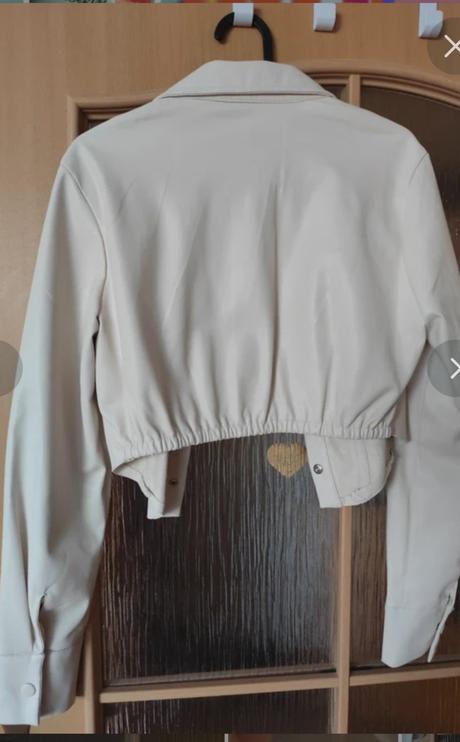 Crop top /blúzka kožený vzhľad, bershka,38 / m