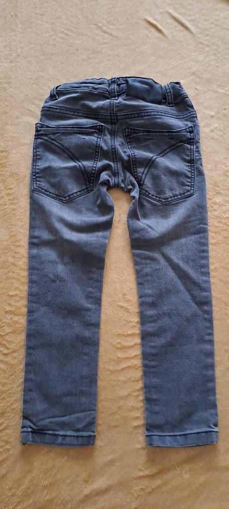 Sivé rifle, benetton,110