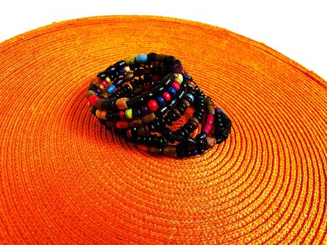 Etno drevený náramok, 