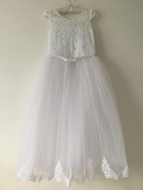 Exkluzivne detské dlhé  šaty aj na 1.sv.prijimanie, 122 - 158